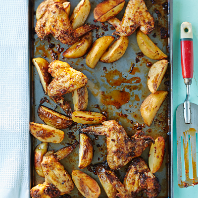 phoebe-s-chicken-wings-with-potato-wedges